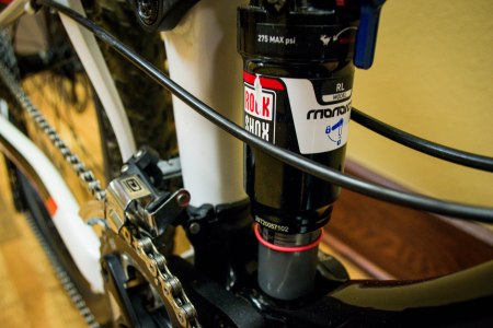A Rock Shox Monarch air helps the Maestro Suspension